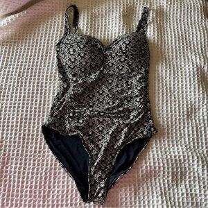 NIPTUCK Joanne One‎ Piece Swimsuit ruched SIZE 8